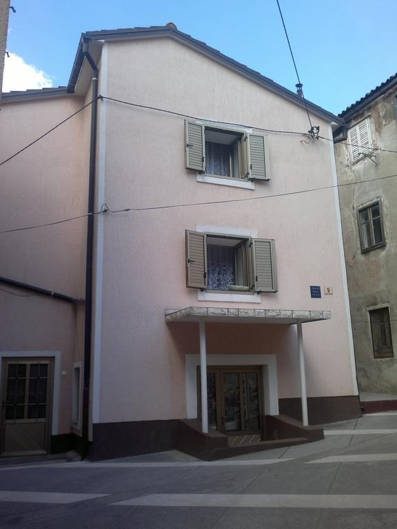 Apartment Jelic Senj  Pokoj fotografie